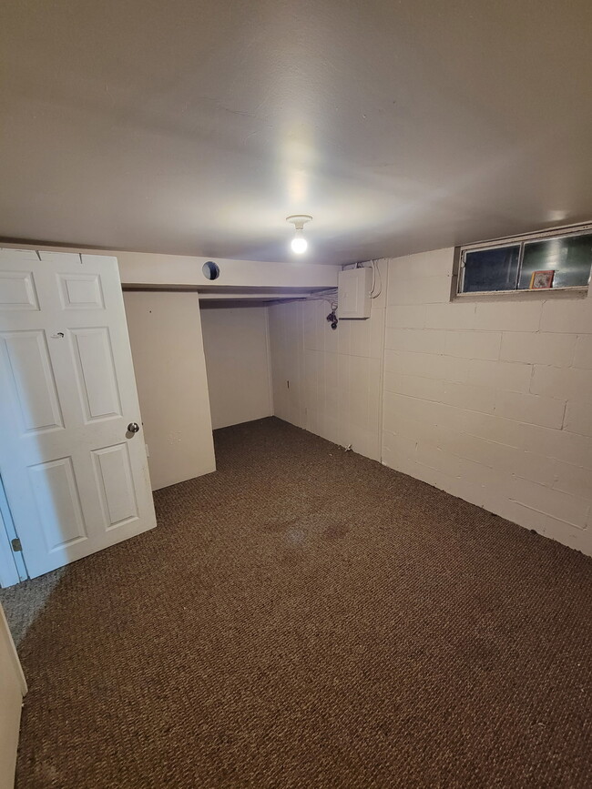 Building Photo - 609 Orchard Ave