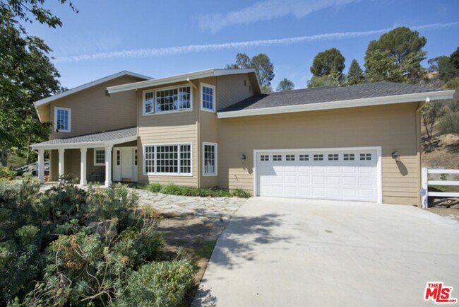 Primary Photo - 30550 Mulholland Hwy