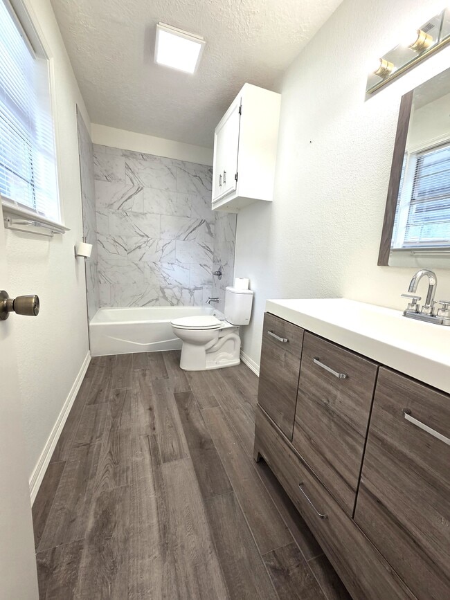 Building Photo - 3360 US-69