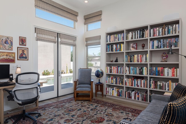 Building Photo - 1615 Savvy Ct