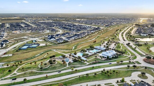 Building Photo - 5511 Orangery Ln