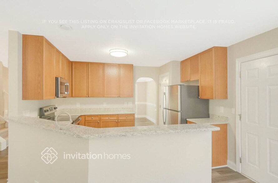 Building Photo - 460 Texanna Way