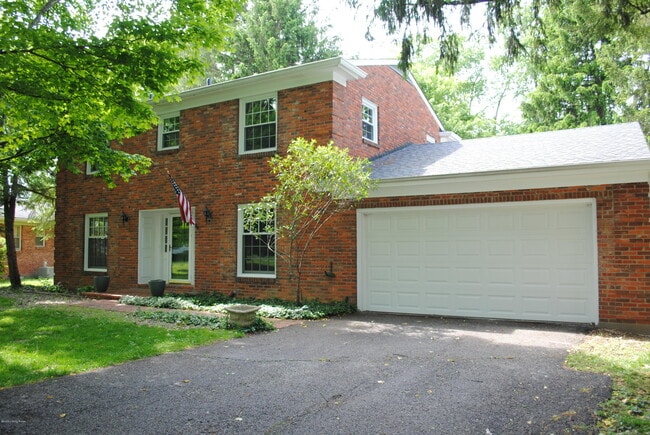 Building Photo - 9836 Longwood Cir