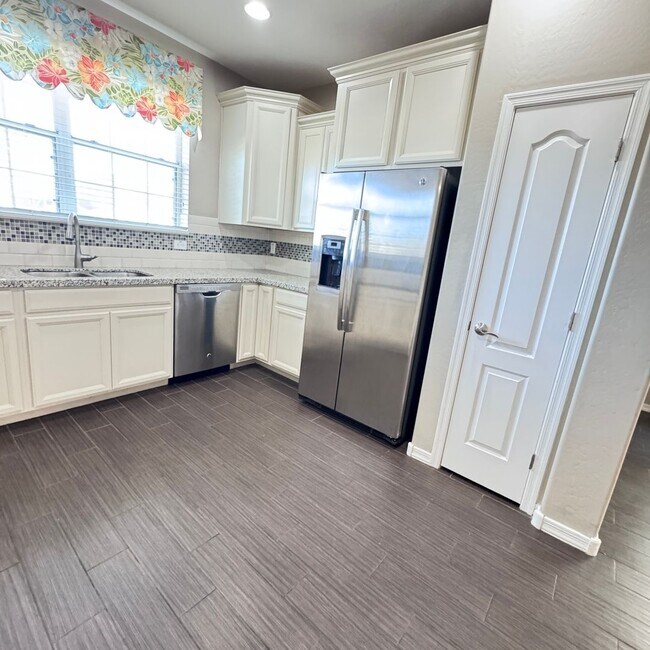 Building Photo - 3 bedroom rental in Cooley Station