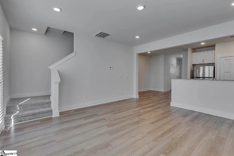 Building Photo - 103 Shallons Dr