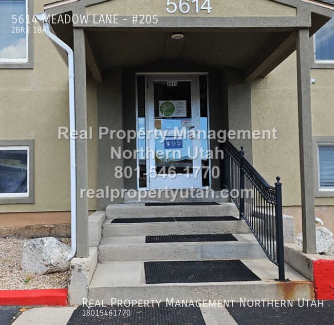 Building Photo - 5614 Meadow Ln