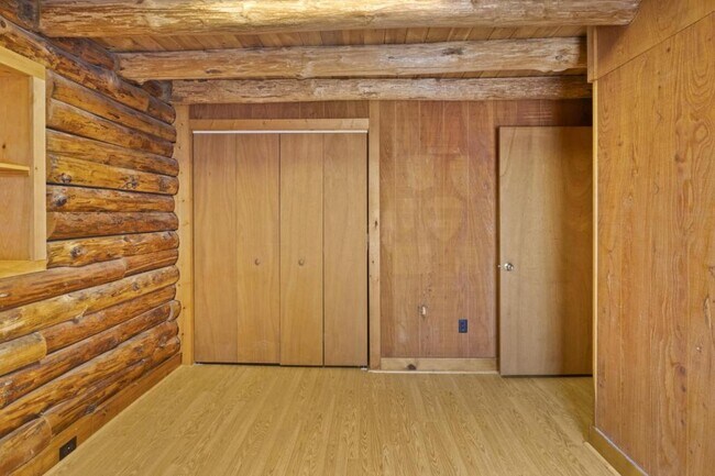 Building Photo - 118 Agape Wy