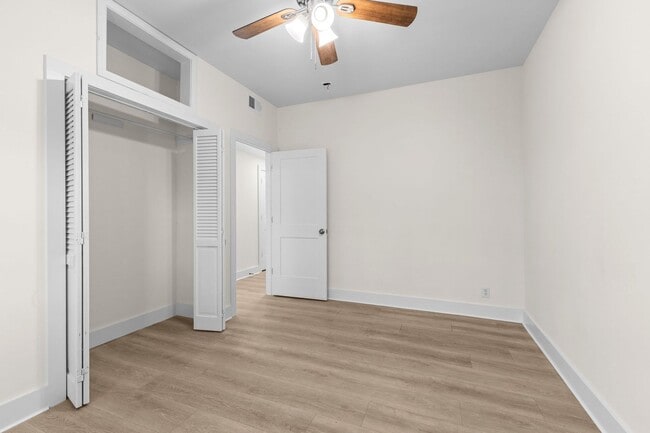 Building Photo - AVAILABLE NOW. 3 BED 1 BATH. IDEAL LOCATION IN BELLVUE. CLOSE TO EVERYTHING WEST NASHVILLE. NEWLY...