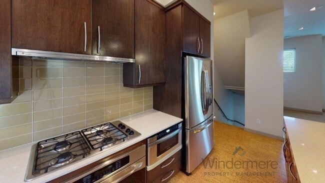 Building Photo - Luxury Townhome located in the Vue 22 Comm...