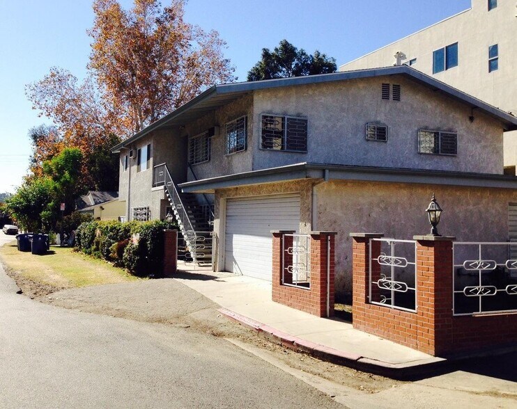 Primary Photo - 11204 Peach Grove St