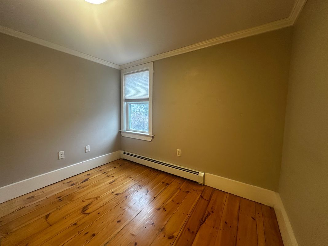 Building Photo - 398 Bridgton Rd