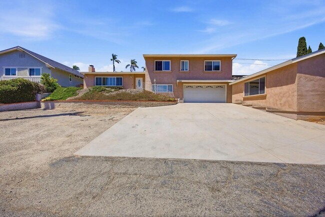 Building Photo - 352 Beaumont Dr