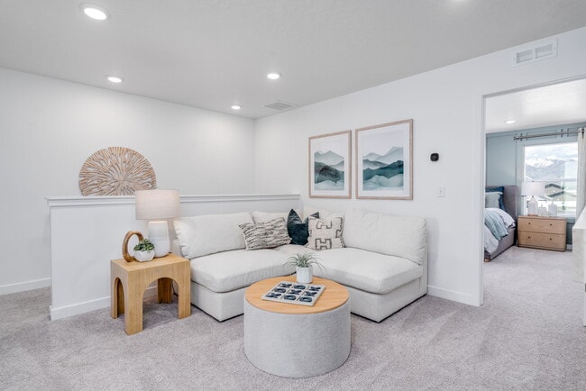 Building Photo - 1566 N Summer Spgs Cv