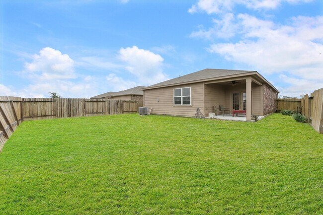 Building Photo - Beautiful Texas City Home in Seacrest Subdivsion