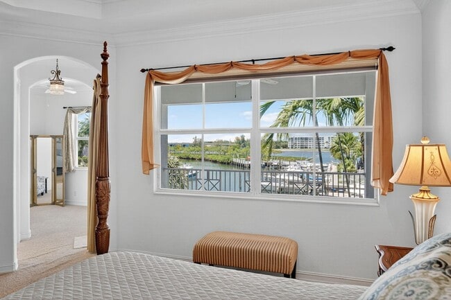 Building Photo - 1000 US-1