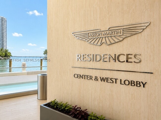 Building Photo - 300 Biscayne Blvd