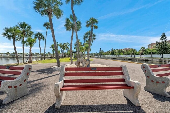 Building Photo - 4851 W Gandy Blvd