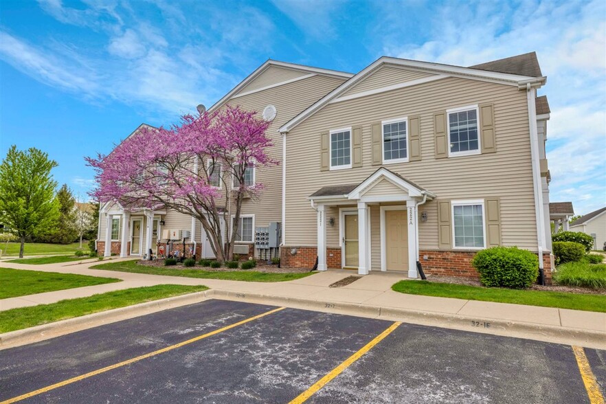 Building Photo - 222 Bertram Dr