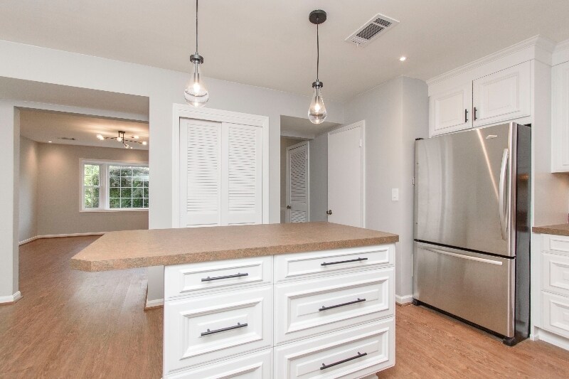 Building Photo - 1825 Sussex Rd