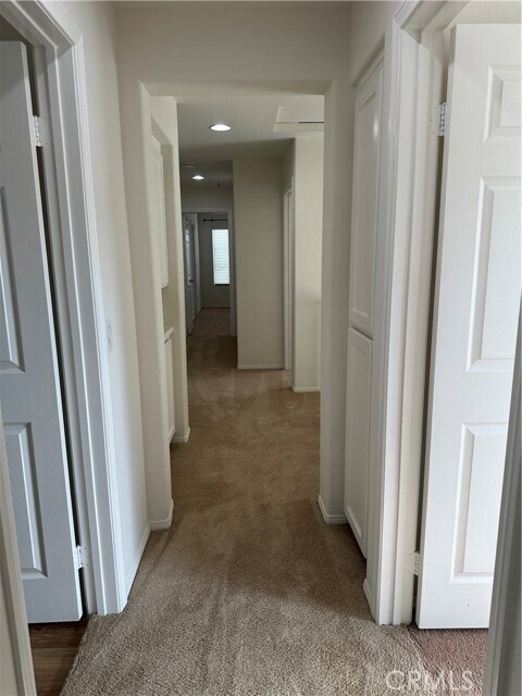 Building Photo - 408 Middlebury Ct
