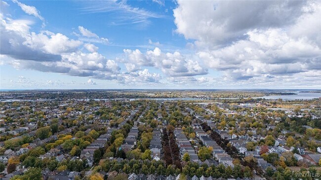 Building Photo - 1020 Elmwood Ave