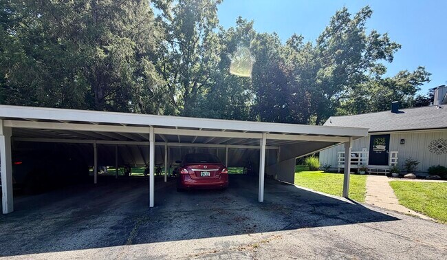 Building Photo - 5932 Joymont St