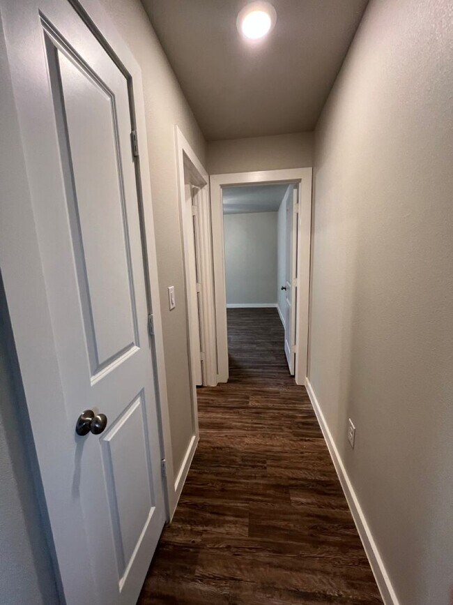 Building Photo - New Beginnings Start At AMRR: RARE 4 BEDROOM IN FRENSHIP ISD