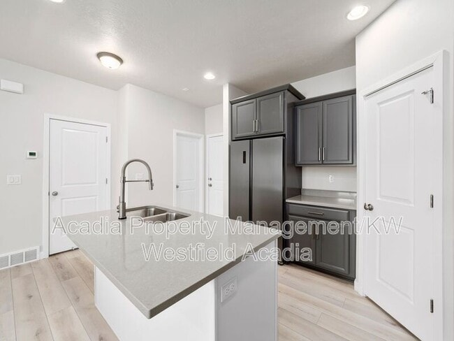 Building Photo - 15083 S Reins Wy