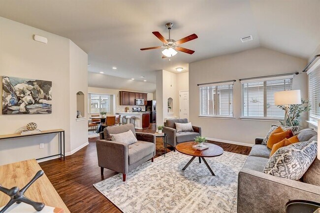 Building Photo - 124 Lasino Dr