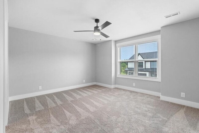 Building Photo - 302 Jonathan Wade Cir