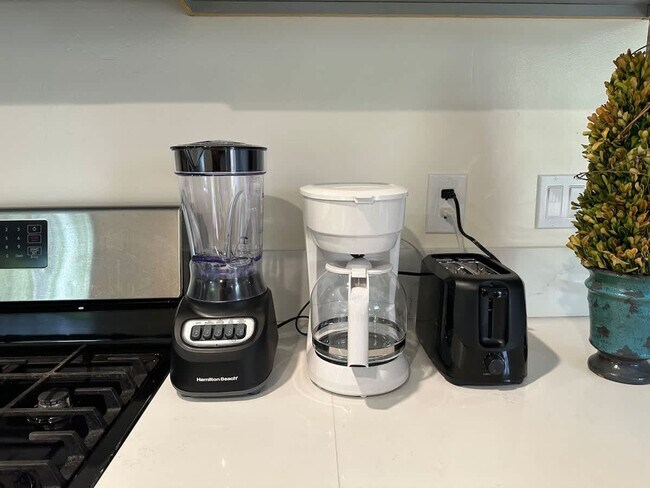 Building Photo - 524 Telegraph Canyon Rd