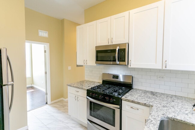 Building Photo - 211 S Campbell Ave