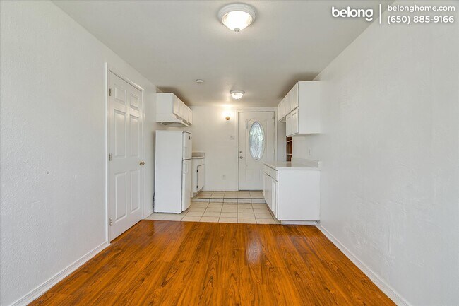 Building Photo - 6513 Corbin Ave