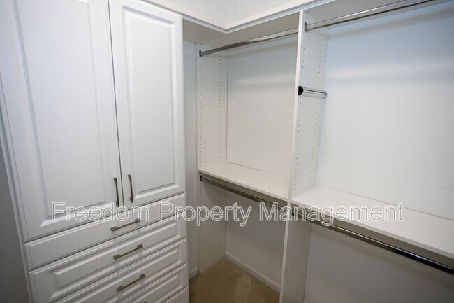 Building Photo - 2023 Serviceberry Rd