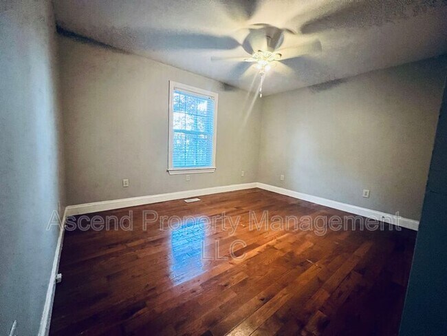 Building Photo - 538 Gadd Rd