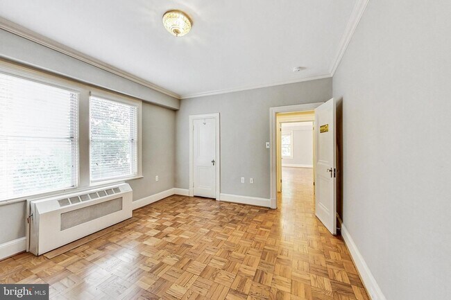 Building Photo - 3900 Cathedral Ave NW