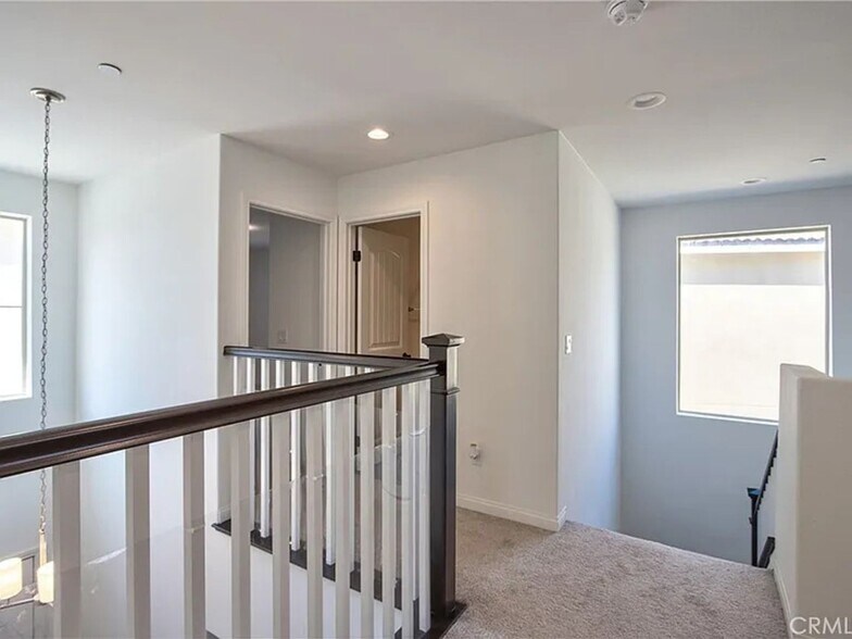 Building Photo - 33022 Clairette Ct