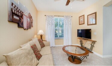 Building Photo - 8607 La Isla Dr