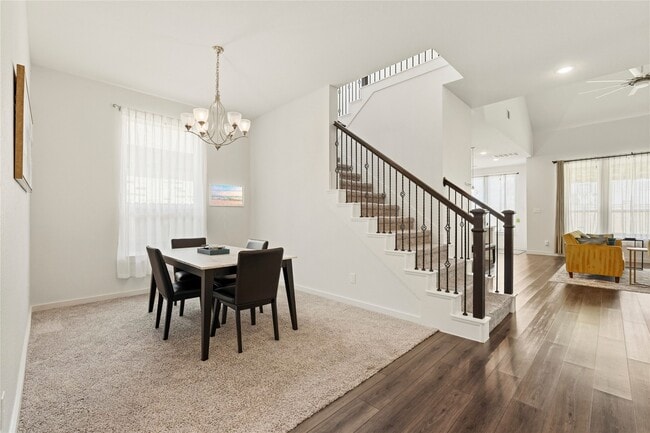 Building Photo - 15647 Roscobie Park Dr