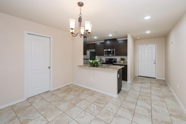 Building Photo - 5609 Montevista Dr
