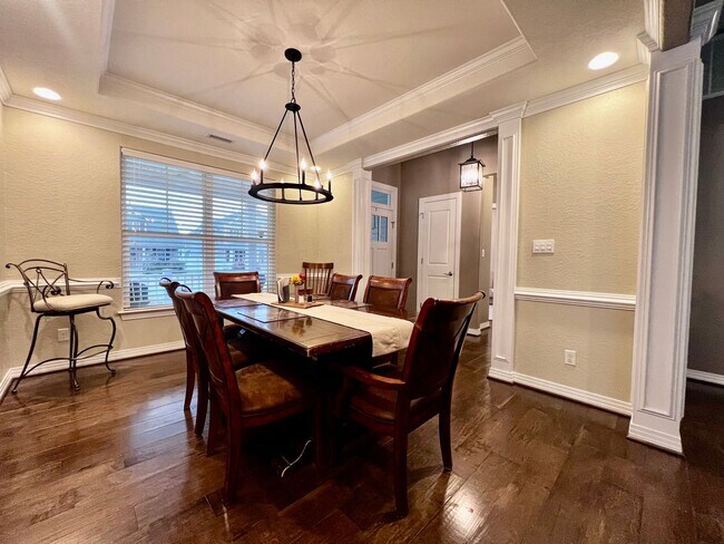 Building Photo - Beautiful Corner Lot, Single Family Home, in Sherwood Lakes.