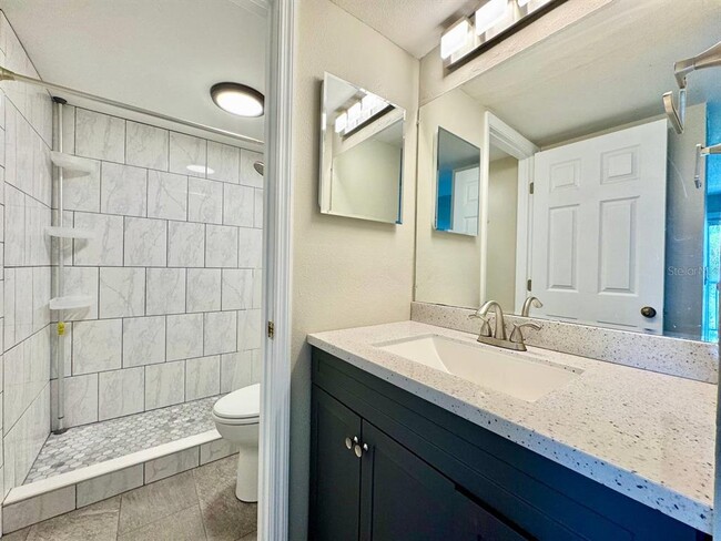 Building Photo - 5537 Sea Forest Dr