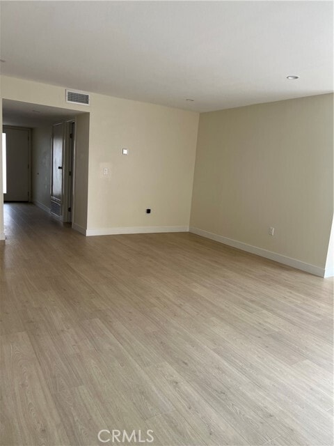 Building Photo - 9950 Reseda Blvd