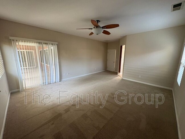 Building Photo - 4911 W Elkhorn Ave