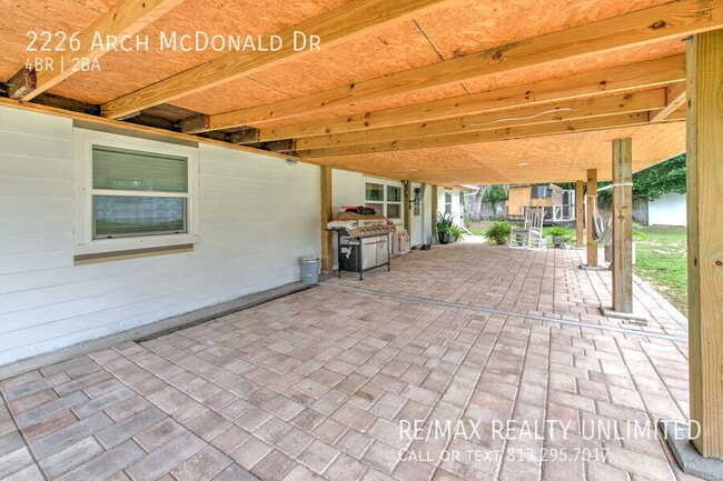 Building Photo - 2226 Arch McDonald Dr
