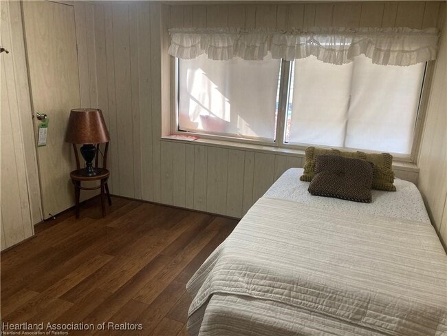 Building Photo - 1420 Whisper Cir