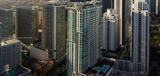 Building Photo - 1080 Brickell Ave