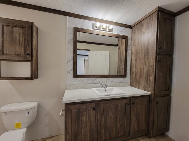 Building Photo - 5091 Cove Ct