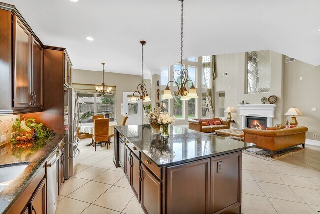 Building Photo - 28606 Rolling Ridge Dr