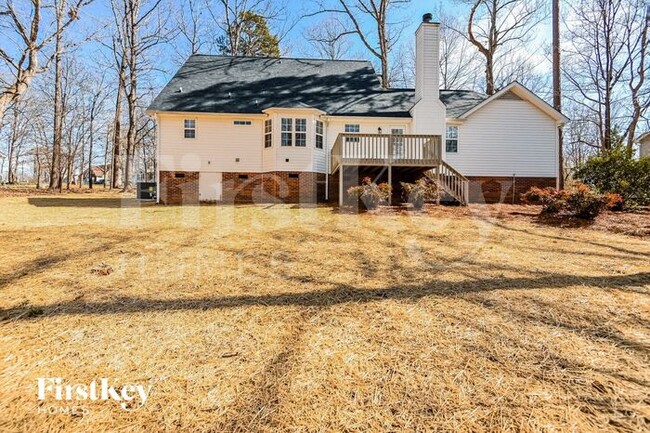 Building Photo - 203 Hickory Wood Dr
